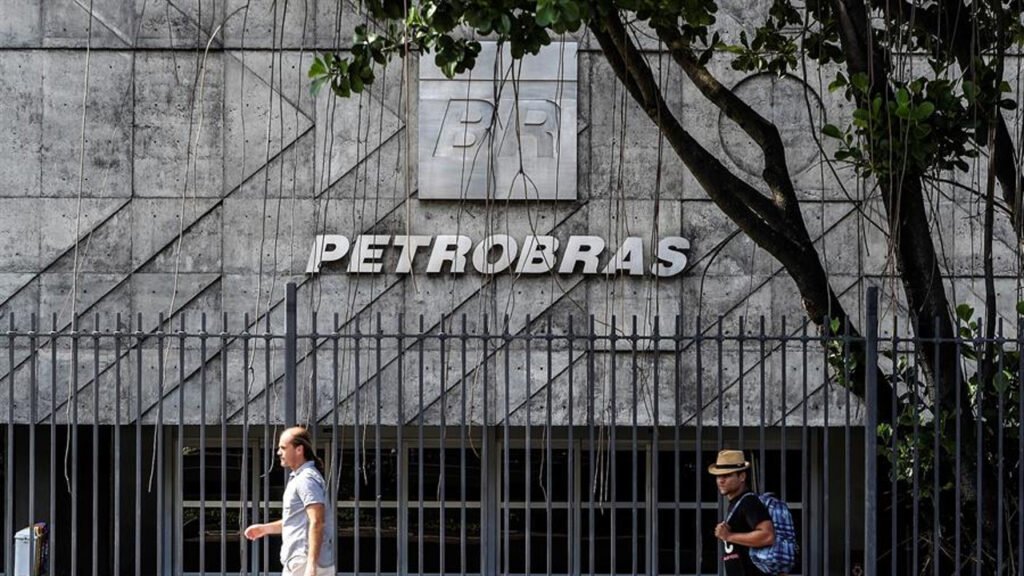 Petrobras perde R$ 24,5 bilhões em valor de mercado