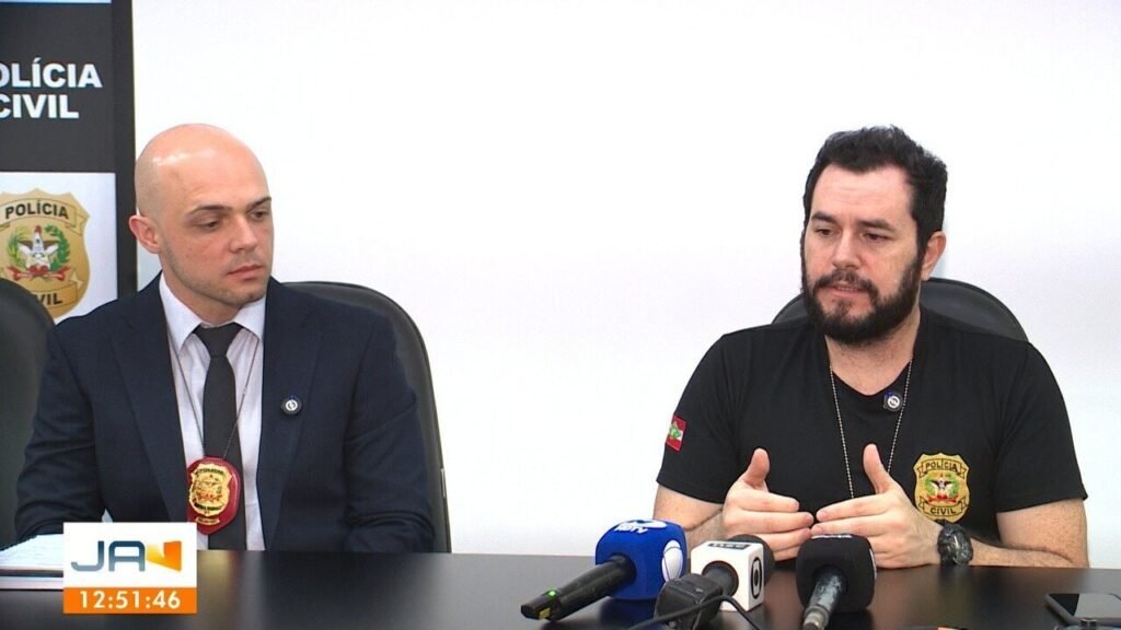 Polícia Civil prende, em Francisco Sá, investigado por matar a companheira na Bahia Polícia Civil prende, em Francisco Sá, investigado por matar a companheira na Bahia