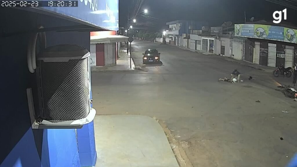 VÍDEO: Motociclista grávida de 8 meses perde bebê ao ser atingida por carro que avançou placa de parada obrigatória VÍDEO: Motociclista grávida de 8 meses perde bebê ao ser atingida por carro que avançou placa de parada obrigatória