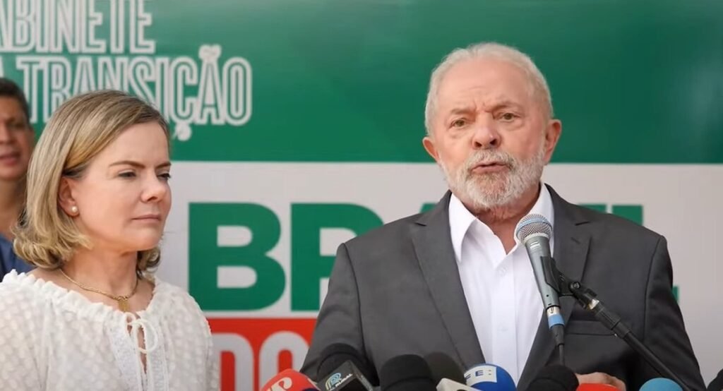 Gleisi liga para Haddad e líderes do Congresso para iniciar articulação | Política