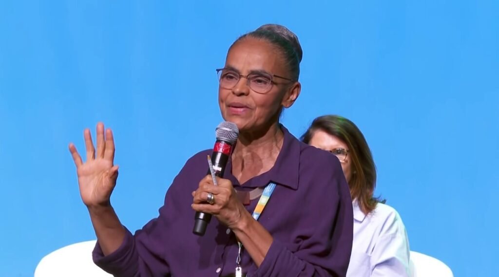 Ministra do Meio Ambiente assina portaria que estabelece estado de emergência em áreas com risco de incêndios florestais Ministra do Meio Ambiente assina portaria que estabelece estado de emergência em áreas com risco de incêndios florestais