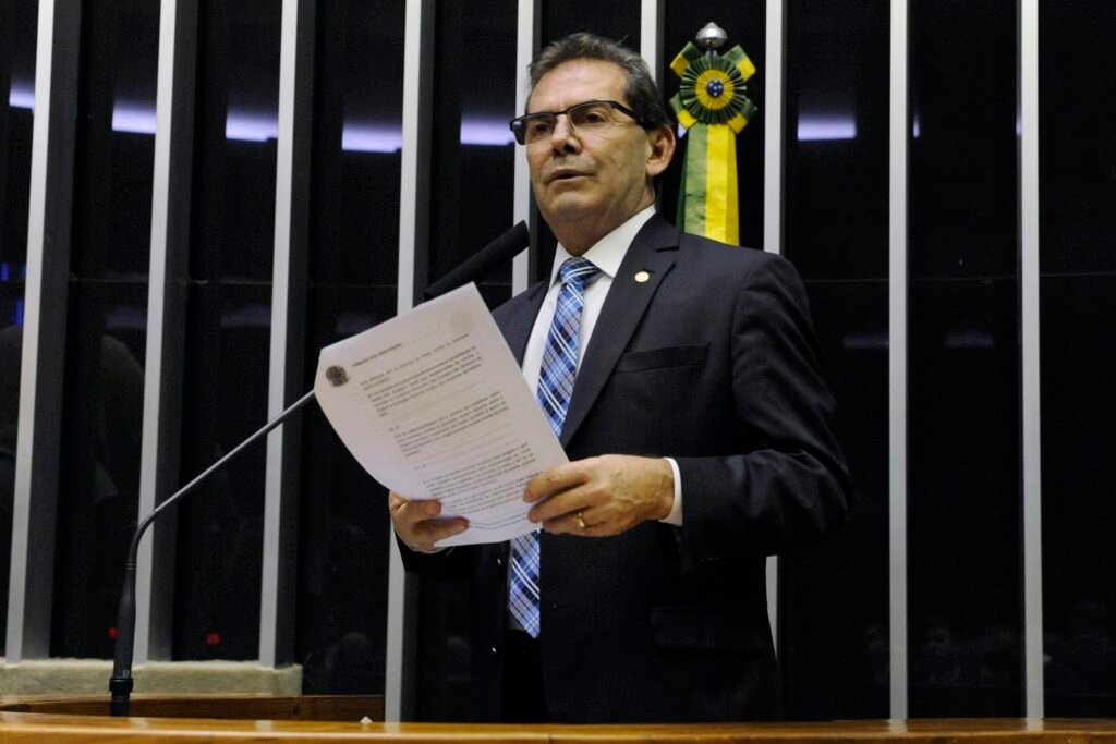 EUA x STF: deputado apresenta projeto para impedir entrada no Brasil de estrangeiro que tenha agido contra autoridades locais EUA x STF: deputado apresenta projeto para impedir entrada no Brasil de estrangeiro que tenha agido contra autoridades locais