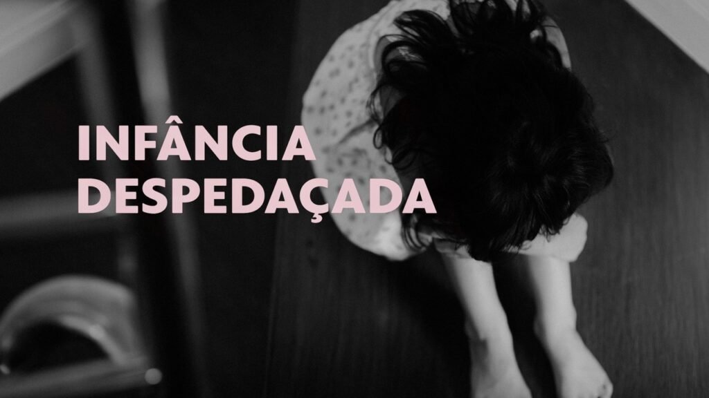 POLÍCIA SUSTEITA QUE PADRASTO PRESO POR ESTUPRAR ENTREADA DOPAVA ESPOSA PARA CONSEGUIR IR ATÉ QUARTO DA ADOLESENTE | Feira de santana e regíão