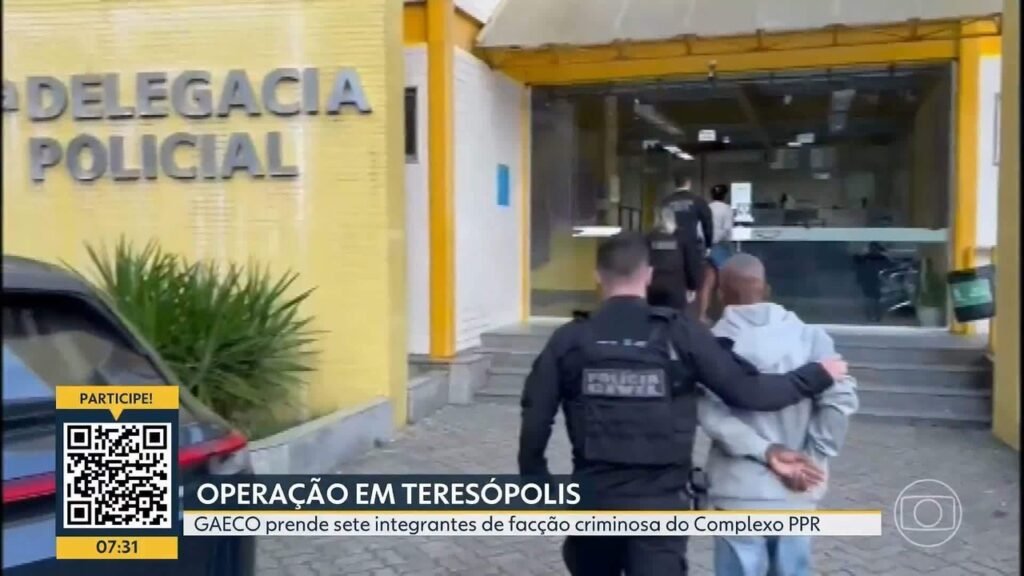 Polícia prenda 7 integrantes de facção criminosa em teresópolis Polícia prenda 7 integrantes de facção criminosa em teresópolis