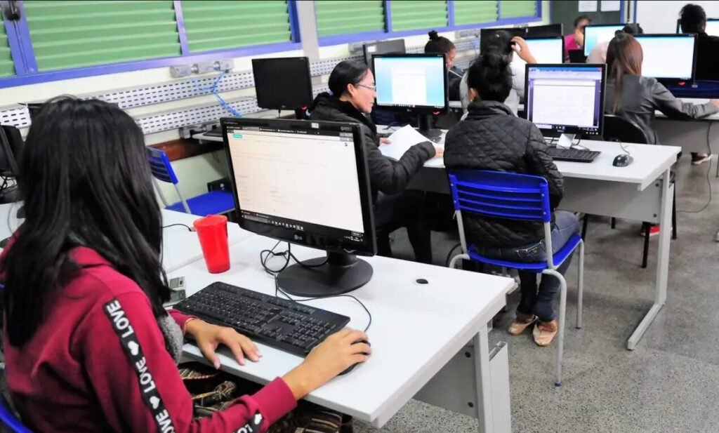 Fim do EAD em cursos de Medicina, Direito, Enfermagem e outros