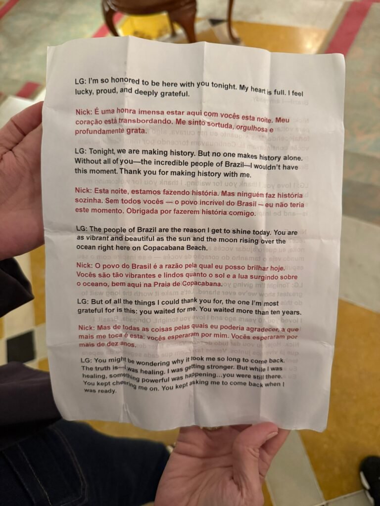 Quem é Nicolas, Ó Brasileiro que Traduziu Discurso de Lady Gaga Durante Show em Copacabana Quem é Nicolas, Ó Brasileiro que Traduziu Discurso de Lady Gaga Durante Show em Copacabana
