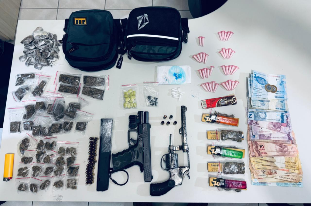 Homem Suspeito de Lidra Facção Criminosa Morre Após Confronto Com Policiais Em Destino Turistico do Extremo Sul da Bahia Homem Suspeito de Lidra Facção Criminosa Morre Após Confronto Com Policiais Em Destino Turistico do Extremo Sul da Bahia