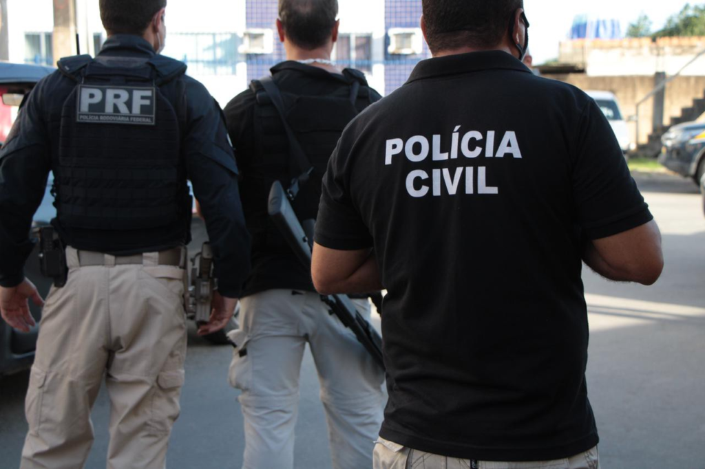 Homem Morre e Mãe e File São Baleados em Salvador | Bahia