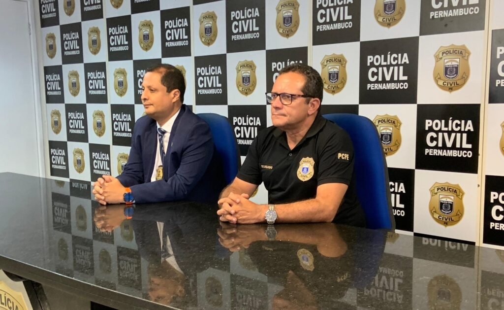 Adolescente épreendido por obrigar jovens um se mutilarem com chantagem e distribir pornografia infantil na internet Adolescente épreendido por obrigar jovens um se mutilarem com chantagem e distribir pornografia infantil na internet