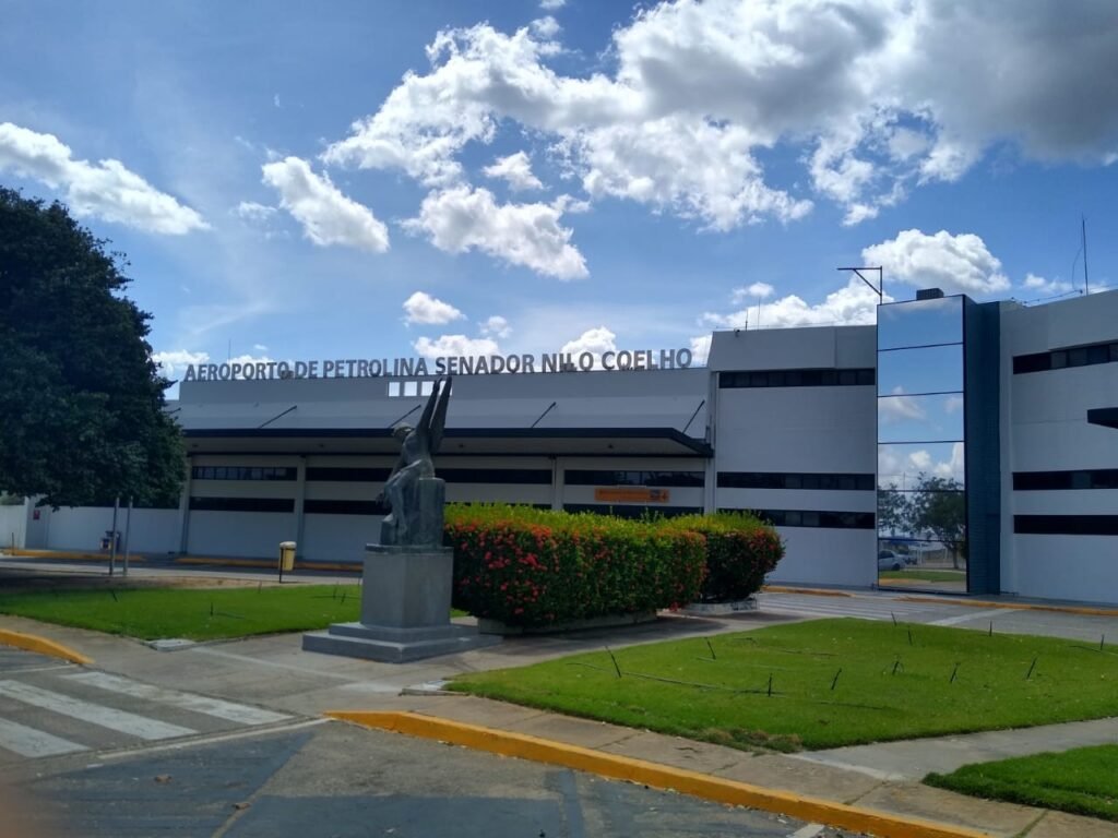 Aeroporto de petrolina retoma voo direto para salvador com GOL EM Setembro, Ministro Diz Aeroporto de petrolina retoma voo direto para salvador com GOL EM Setembro, Ministro Diz