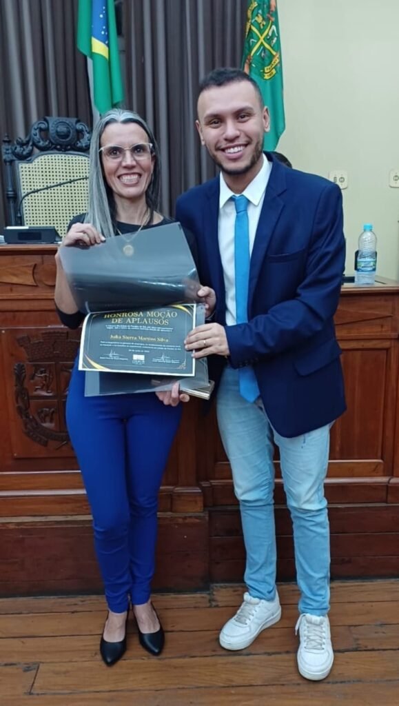 DIRETORA DO CE São Bento É Homenagela na Câmara Municipal de Paraíba do Sul | Centro Educacional São Bento