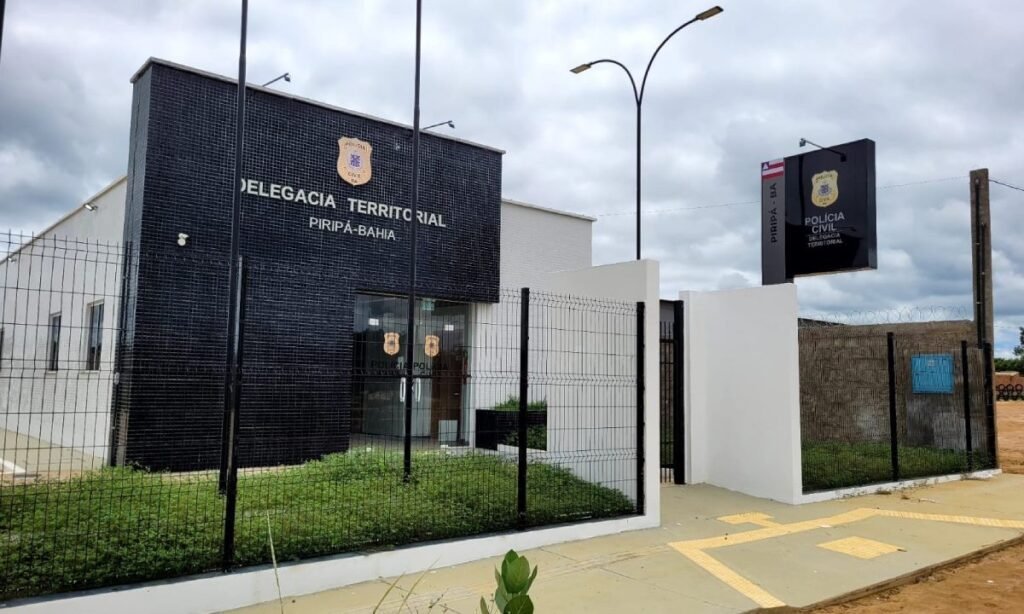Faxineira de Prefeitura é Presa na Bahia Suspeita de Trráfica de Drogas em Minas gerais Faxineira de Prefeitura é Presa na Bahia Suspeita de Trráfica de Drogas em Minas gerais