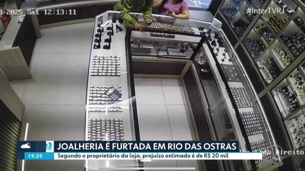 JoArheria de Shopping Em Rio Das Ostras é Furtada e TEM Prejuízo de R $ 20 mil JoArheria de Shopping Em Rio Das Ostras é Furtada e TEM Prejuízo de R $ 20 mil
