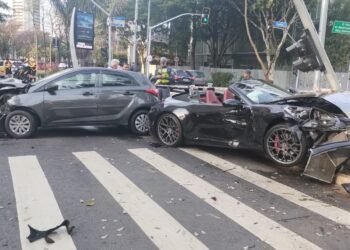 Gato Preto Presta Depoimento na Delegacia APÓs Bater Porsche Em Sp E É Liberado