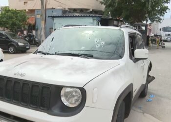 Perseguição e Tiroteio na Penha Deixam UM Morto e Uma Mulher Ferida; Mais de 1.300 Munições São Apreendidas