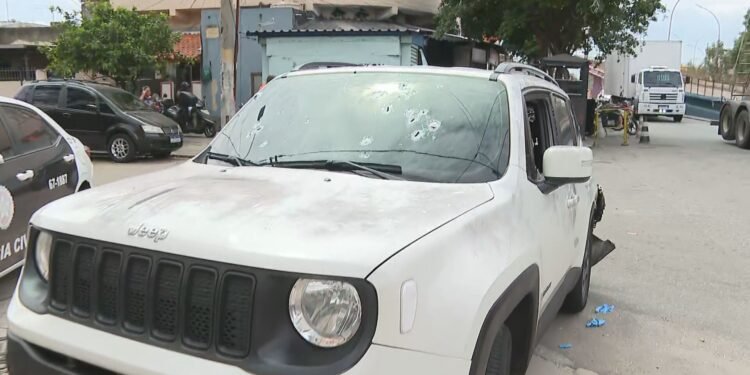 Perseguição e Tiroteio na Penha Deixam UM Morto e Uma Mulher Ferida; Mais de 1.300 Munições São Apreendidas