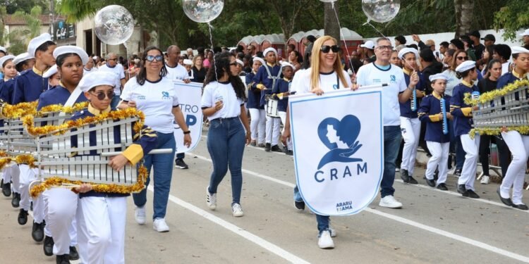Araruama abre comemoraça da semana da pátria com desfile cívico em são vicente