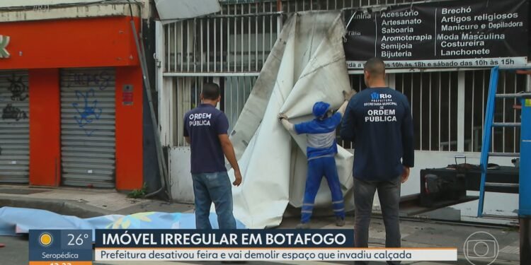 Prefeitura Começa A Desmontar