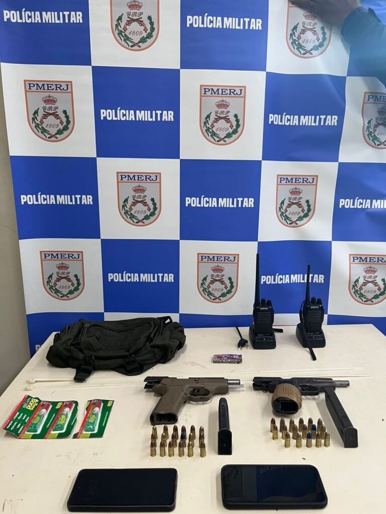 Homem ére adolescente Apreendido Após Troca de Tiros com um PM em Barra Mansa Homem ére adolescente Apreendido Após Troca de Tiros com um PM em Barra Mansa