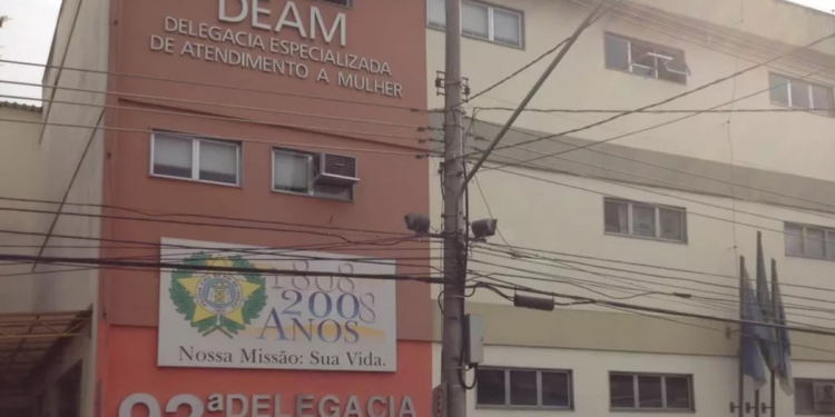 Militar é PRESO PRESO POR AGREDIR ESPOSA EM VOLTA REDONDA