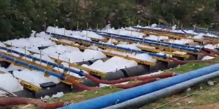 Vídeo Mostra Espuma em Unidade de Tratamento de Rios da Cedae, Que Afirma Não Contaminado A Água Produzida na Eta Guandu