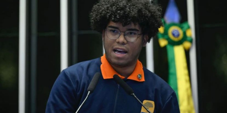 Estudante de Cidade da Bahia assuma a vaga em programas do senado federal Estudante de Cidade da Bahia assuma a vaga em programas do senado federal
