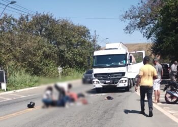MOTOCICLISTA MORRE EM ACIDE COM CAMINHÃO NA RJ-145, EM VALENCA