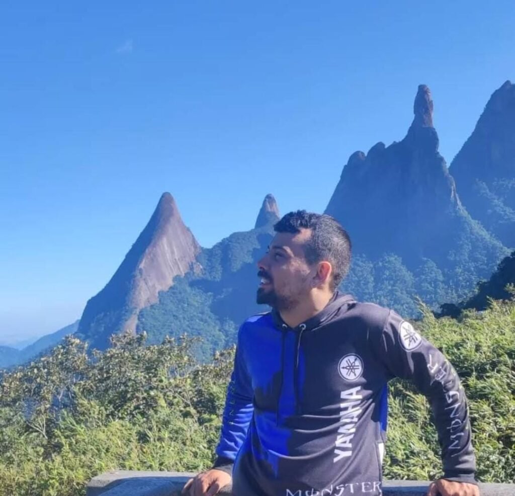 Entregador Entra Em Coma Após Ser contaminado por Áquido Durante Hemodiálise Em São Gonçalo, Diz Família Entregador Entra Em Coma Após Ser contaminado por Áquido Durante Hemodiálise Em São Gonçalo, Diz Família