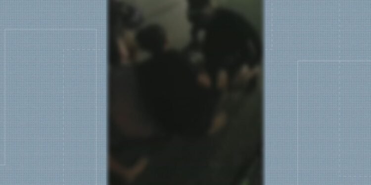 Ataque a Tiros Em Quiosque no Recreio Deixa Um Adolescente Morto e Ultro Ferido