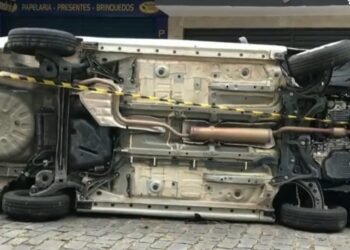 Motorista de Aplicativa Capota Carro Após Entrar na Contramão em Nova Friburgo