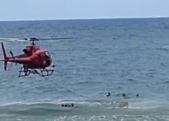 Adolescente de 15 Anos É Resgatada no Mar de Itaipuaçu, em Maricá