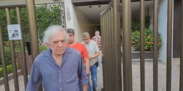 Médico Respovel por Cirurgia Estécica que Levou Jovem à Morte é PRESO Médico Respovel por Cirurgia Estécica que Levou Jovem à Morte é PRESO