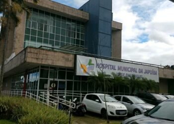 ACIdene Entre Carro e Moto Deata Homem Ferido Em Angra Dos Reis