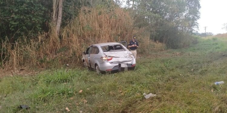 Carro Sai da Pista e Duas Mulheres Ficam Feridas Na Br-393, Em Barra do Piraí