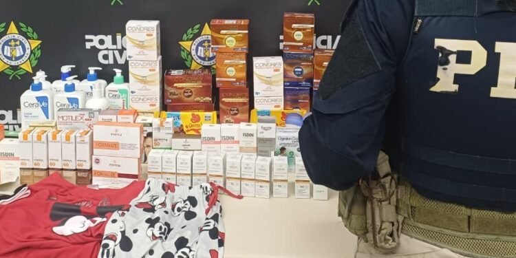 Homem E Mulher São Preso Por Furtar Farmácias Em Volta Redonda