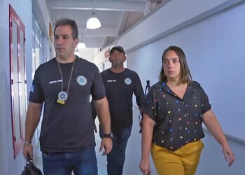 Enfermeira indicada por morte de jovem em clínica é considerada foragida