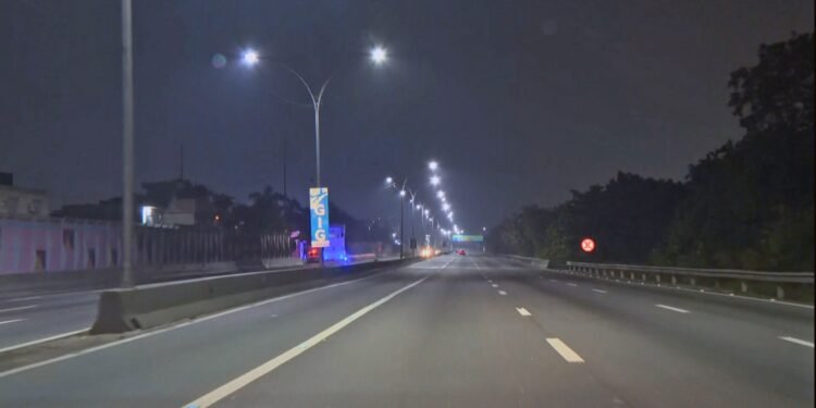 Rio amanhece sem vias obstruídas, diz COR; foram mais de 12 horas de bloqueios