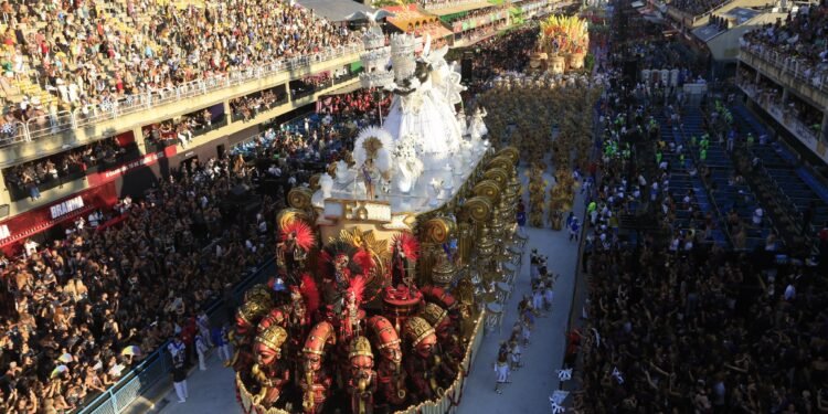 Venda de frisas para o Carnaval 2026 no Rio começa neste domingo, às 9h; veja o passo a passo para tentar comprar Venda de frisas para o Carnaval 2026 no Rio começa neste domingo, às 9h; veja o passo a passo para tentar comprar
