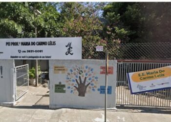 MP investiga vereador por participar de evento com culto cristão em escola