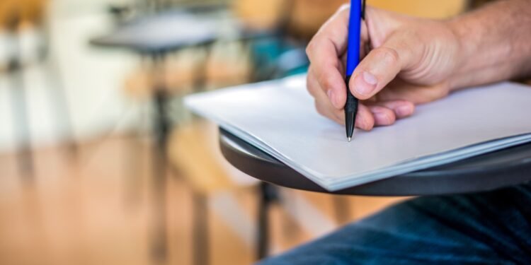 Resende abre inscrições para exame de certificação do ensino fundamental