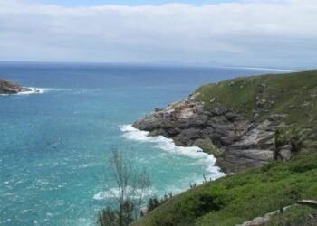 Arraial do Cabo reforça turismo sustentável com foco em cultura e pesca