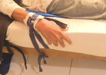 Idosos são encontrados amarrados em asilo clandestino no Catumbi durante fiscalização da Prefeitura do Rio