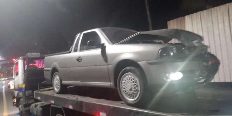 Homem é preso por dirigir embriagado e causa acidente em Volta Redonda Homem é preso por dirigir embriagado e causa acidente em Volta Redonda