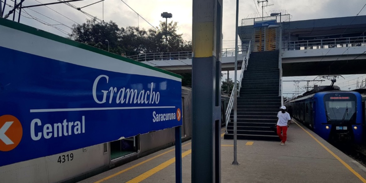 Circulação de trens da Supervia entre Gramacho e Saracuruna, em Duque de Caxias, é suspensa