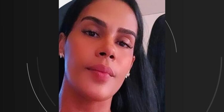 Mulher é morta a tiros dentro de casa no interior da Bahia Mulher é morta a tiros dentro de casa no interior da Bahia