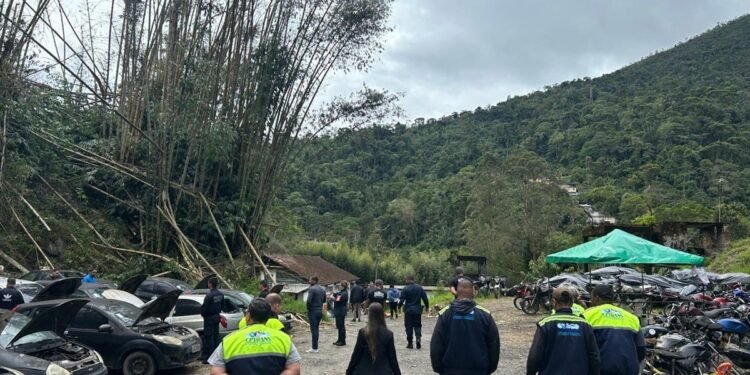 CPTrans realiza leilão de veículos apreendidos em Petrópolis nesta quarta-feira