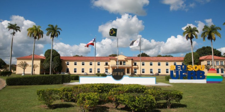 UFRB oferece concurso para professor substituto; saiba como se inscrever