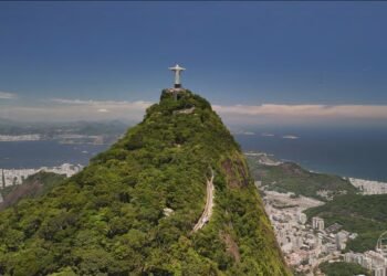 Turismo no RJ impulsiona recorde histórico no Brasil, diz Embratur