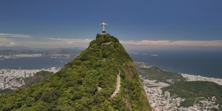 Turismo no RJ impulsiona recorde histórico no Brasil, diz Embratur