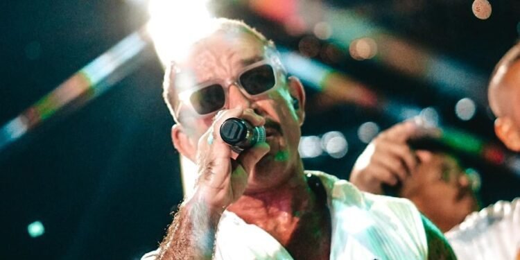 Zé Paulo Sierra substitui Gilsinho como intérprete da Portela